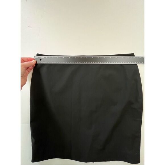 NEW Banana Republic Classic Pencil Skirt Lined Closet Staple Black Size 12 - Picture 6 of 9